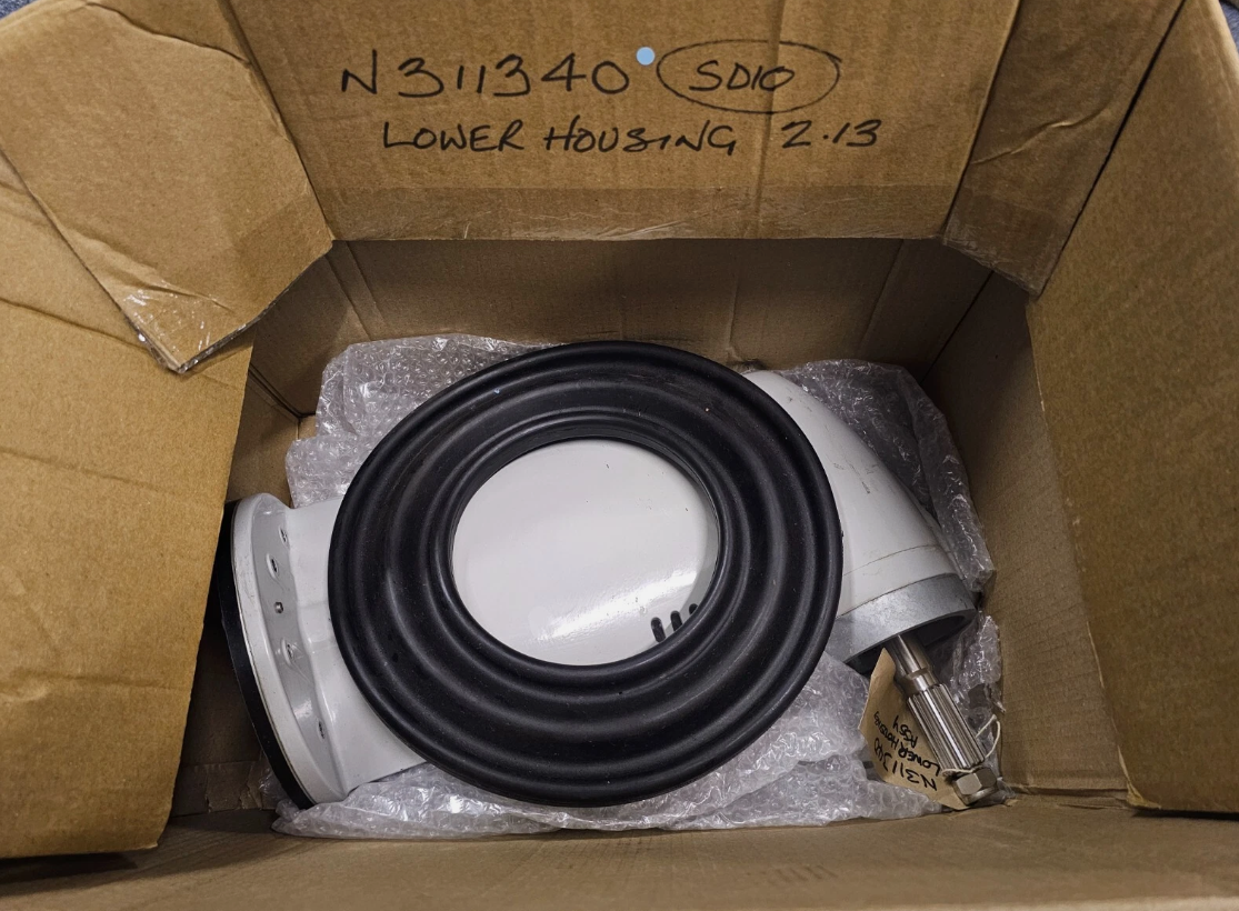 SD10 Saildrive Lower Assembly, Unused, 2.13 Ratio, With Gaskets - Image 5