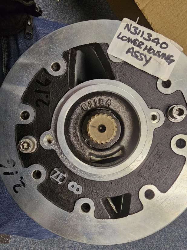 SD10 Saildrive Lower Assembly, Unused, 2.13 Ratio, With Gaskets - Image 6